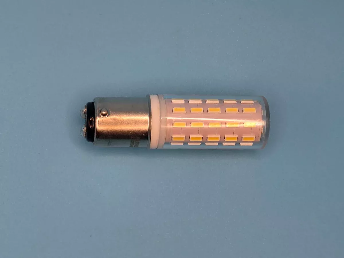 Bulb 104 LED 19/32in Push-In