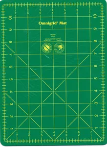 Omnigrid 12WG Cutting Mat Omnigrid Green with Yellow Grid 8-3/4in x 11-3/4in